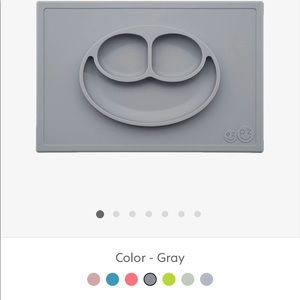 Ezpz happy face silicone mat